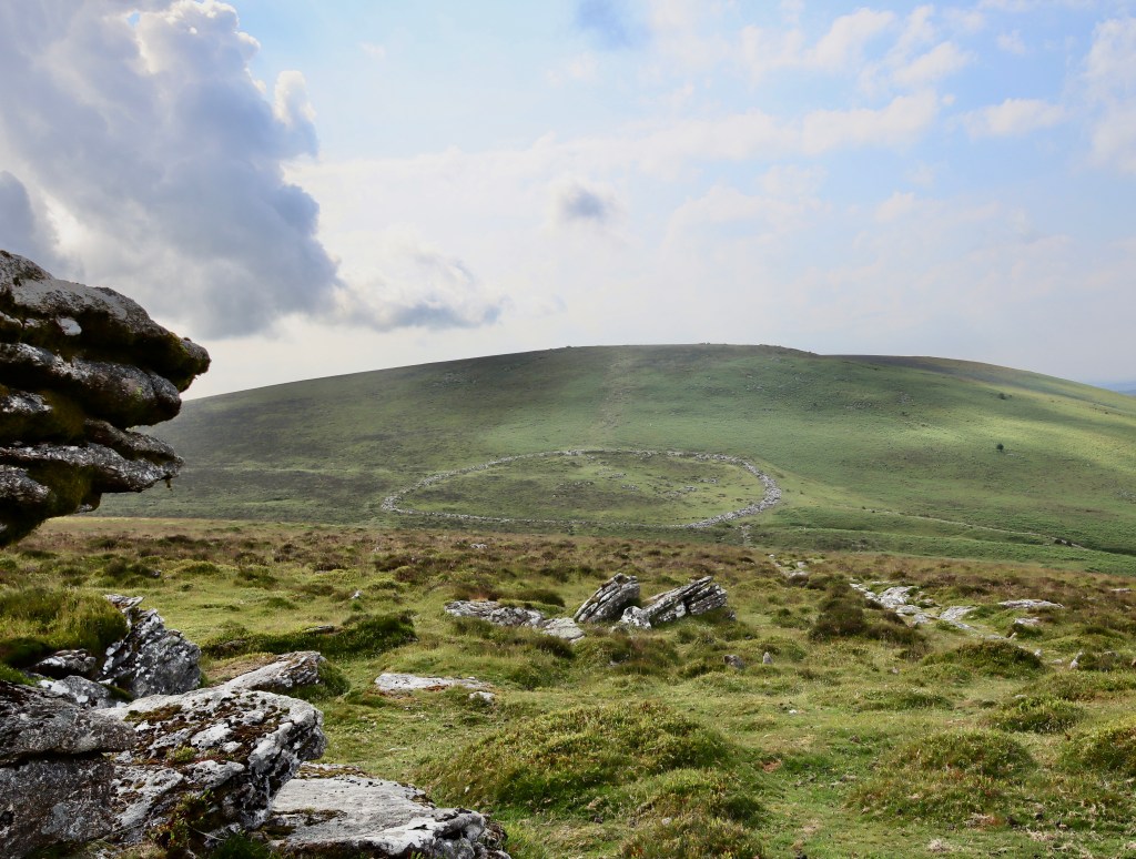 Dartmoor Ramblings: Shapley Tor, Hookney Tor &&nbsp;Grimspound